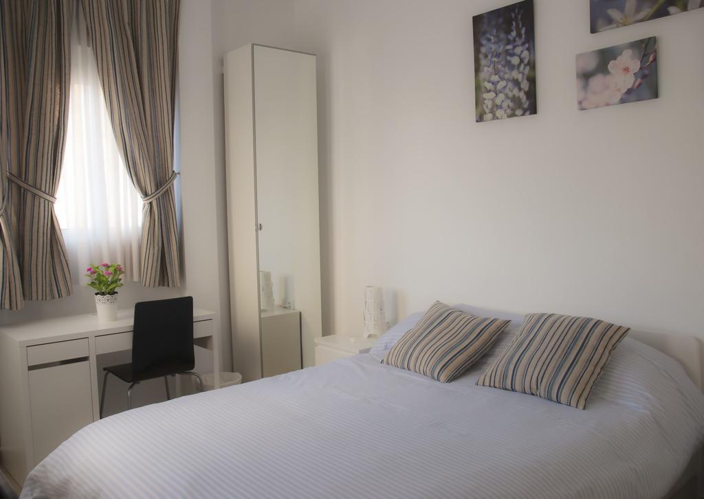 Hotel Sunnylivings Sevilla Exterior foto