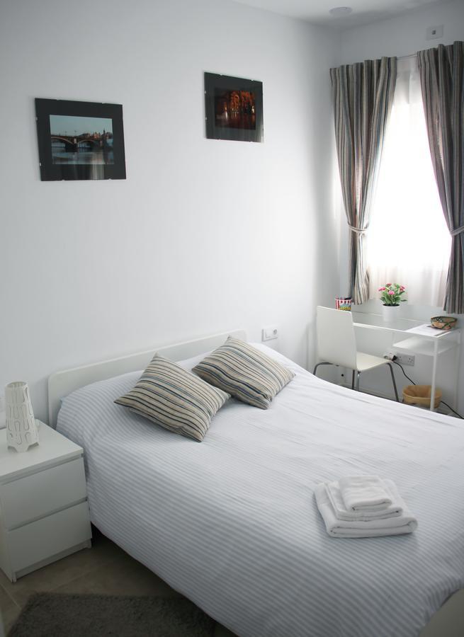 Hotel Sunnylivings Sevilla Exterior foto